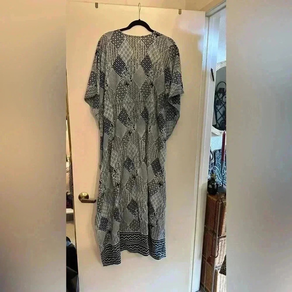 Cost Plus World Market Kaftan - Picture 3 of 5